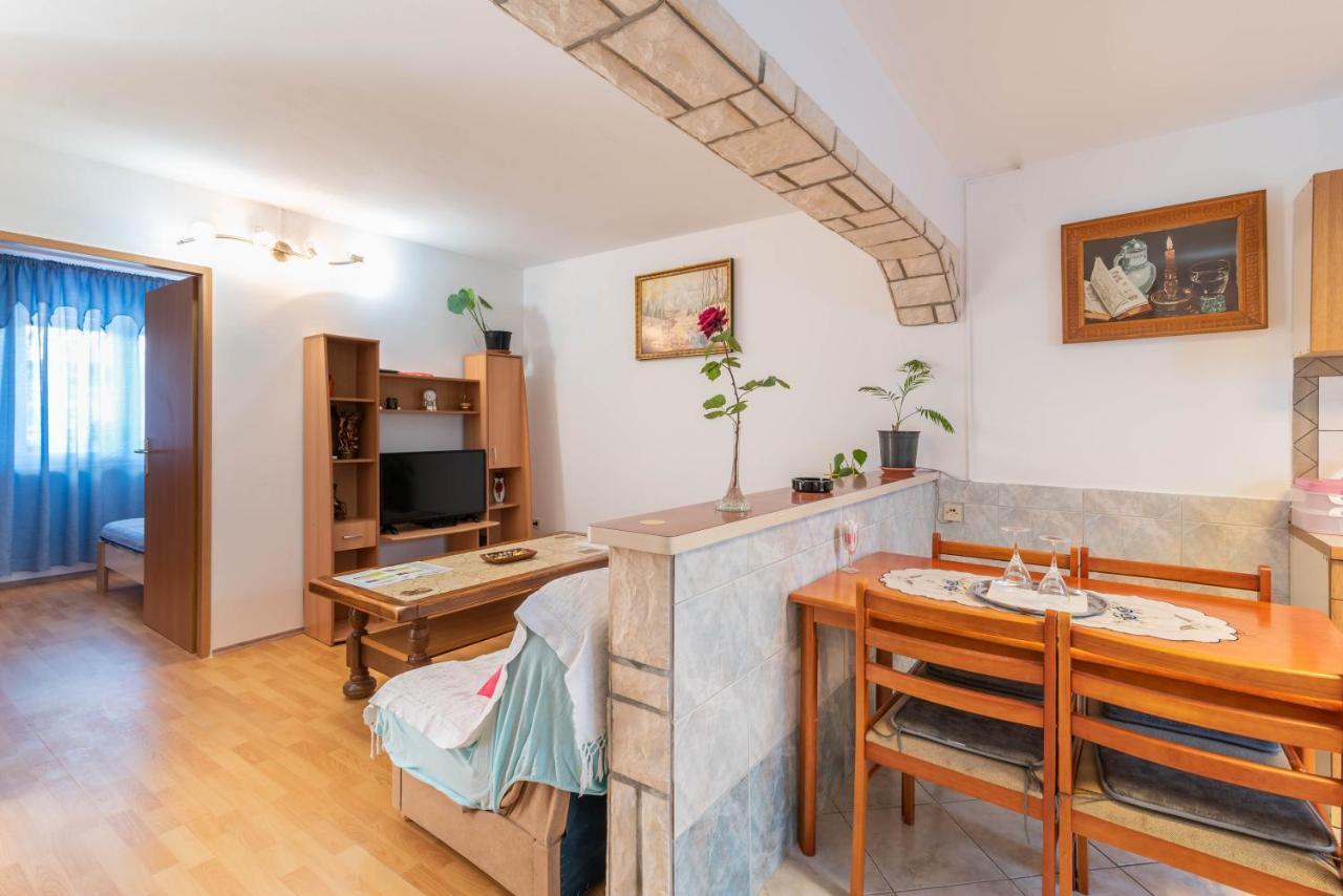 Nostress Apartment Pula Ngoại thất bức ảnh