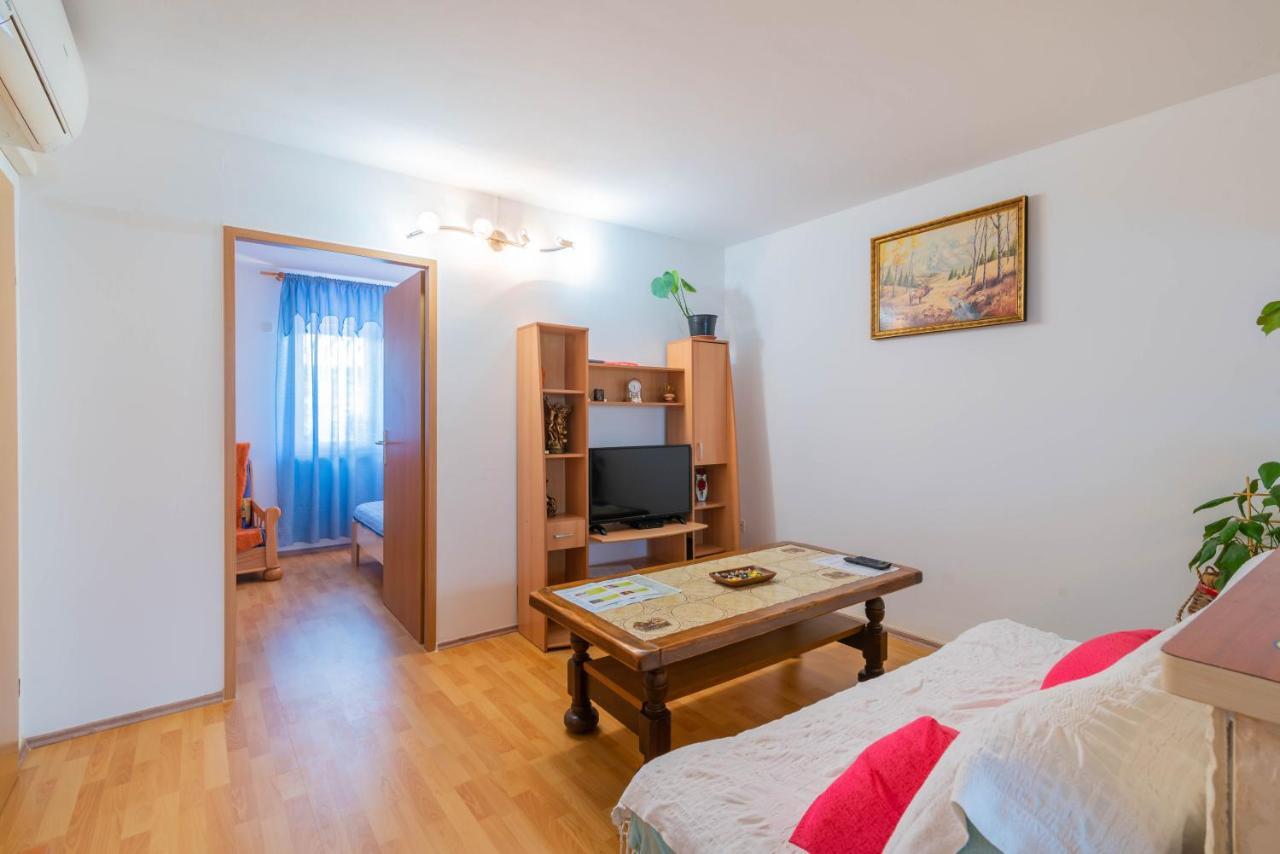 Nostress Apartment Pula Ngoại thất bức ảnh