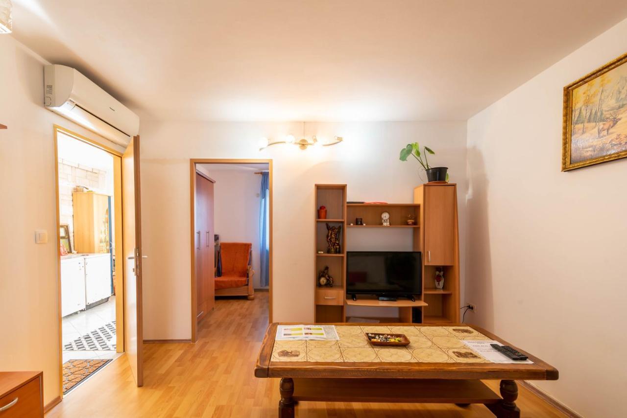 Nostress Apartment Pula Ngoại thất bức ảnh